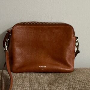 Fossil Crossbody Camera Bag Leather Brown Small Excellent Zip Pocket